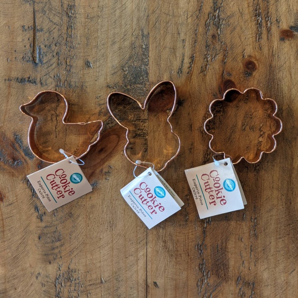 Wilton NWT set of 3 3" spring cookie cutters